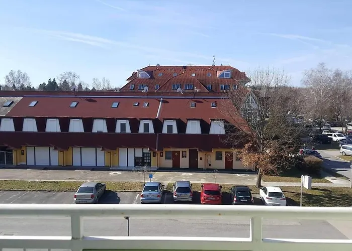 Lilla Wellnessapartman Apartament